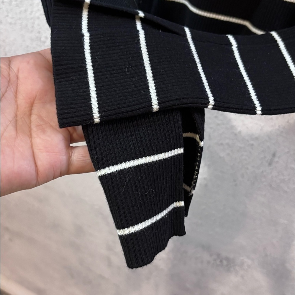H&M Black Ribbed Knit Top - Picture 3 of 5